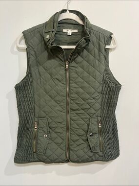 miami Quilted Olive Green Puffer Vest with Stretch Panels size medium